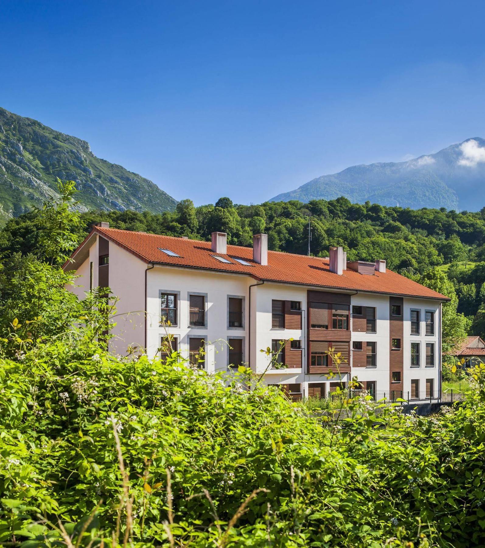 Apartamentos El Caxigu Arenas De Cabrales Dış mekan fotoğraf