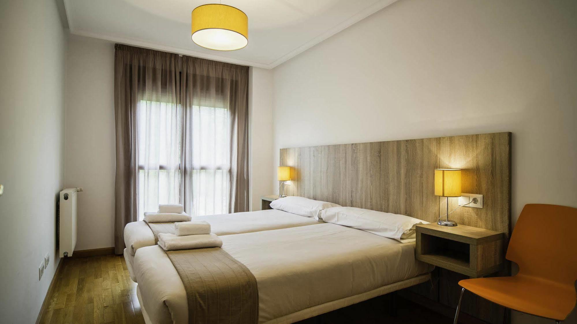 Apartamentos El Caxigu Arenas De Cabrales Dış mekan fotoğraf